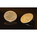 A PAIR OF YELLOW METAL COIN EARRINGS, A FRENCH 1901 TEN FRANC AND A GEORGE III 1819 GUINEA, LATER