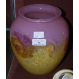 A MONART / VASART GLASS VASE MOTTLED PINK AND YELLOW WITH BAND OF TYPICAL WHORLS, 19CM HIGH