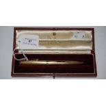 A VINTAGE 18CT GOLD CASED PARKER BALL POINT PEN IN ORIGINAL BOX
