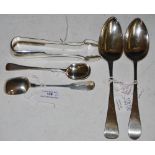 A COLLECTION OF SCOTTISH PROVINCIAL ABERDEEN SILVER TO INCLUDE TABLE SPOON WITH MAKERS MARK OF