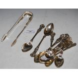 A SET OF TWELVE 19TH CENTURY GLASGOW SILVER TEA SPOONS AND SUGAR TONGS, MAKERS MARK OF D D, 9.2 TROY