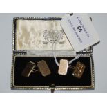 A PAIR OF 9CT GOLD CUFFLINKS, 9.9 GRAMS