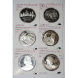 SIX ASSORTED VINTAGE SILVER PROOF COINS TO INCLUDE OLIVER CROMWELL, THE WAR OF THE ROSES, DR