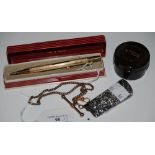 A VINTAGE ROLLED GOLD YARD O LED ARISTOCRAT PROPELLING PENCIL IN ORIGINAL BOX, A VINTAGE BAKELITE