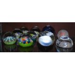 A COLLECTION OF TEN ASSORTED PAPERWEIGHTS TO INCLUDE SIX MILLEFIORI GROUND WEIGHTS, A CAITHNESS