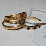 THREE GOLD RINGS TO INCLUDE AN 18CT GOLD WEDDING RING, 15CT GOLD DRESS RING (CUT), AND A 9CT GOLD