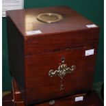 A GEORGIAN MAHOGANY AND BRASS MOUNTED APOTHECARY BOX, THE HINGED COVER OPENING TO FITTED INTERIOR