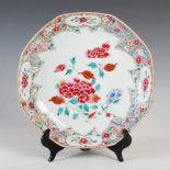 A Chinese porcelain famille rose octagonal shaped dish, Qing Dynasty, decorated with a leaf-shaped