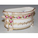 A LATE 18TH/EARLY 19TH CENTURY DERBY PORCELAIN HAND PAINTED FLOWER POT AND COVER, DECORATED WITH