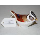 A ROYAL CROWN DERBY PORCELAIN MODEL OF A CRESTED TIT