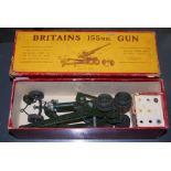 BOXED BRITAINS 155MM GUN, NO.2064 DARK GREEN FINISH