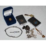 COLLECTION OF ASSORTED JEWELLERY TO INCLUDE PAIR OF BURMESE OCTAGONAL-SHAPED CUFFLINKS AND