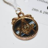 A 9CT GOLD MOUNTED BANDED AGATE PENDANT OF MASONIC INTEREST