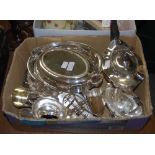 A COLLECTION OF EPNS WARES TO INCLUDE TEAPOT, SAUCE BOAT, SALVERS ETC