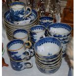 A COLLECTION OF CHINESE BLUE AND WHITE PORCELAIN TEA WARE TO INCLUDE TEA BOWLS, TEA CUPS, SAUCERS