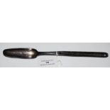 AN ANTIQUE LONDON SILVER MARROW SCOOP, MAKERS MARK OF 'HS'