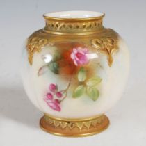 A ROYAL WORCESTER HAND PAINTED PORCELAIN JAR, DECORATED WITH PINK ROSES, GREEN PRINTED MARKS TO