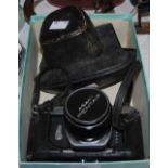 A VINTAGE ASAHI PENTAX SPOTMATIC SLR CAMERA