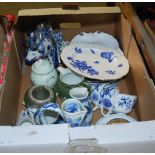 BOX OF ASSORTED CERAMICS