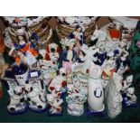 A COLLECTION OF ASSORTED STAFFORDSHIRE FIGURES TO INCLUDE VARIOUS ANIMALS AND FIGURE GROUPS
