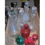 BOX OF ASSORTED GLASSWARE