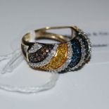 A 9CT GOLD COGNAC, YELLOW, BLUE AND WHITE DIAMOND ART DECO STYLE RING, SIZE 'O' WITH CERTIFICATE