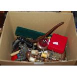SEWING INTEREST - LARGE COLLECTION OF ASSORTED SEWING IMPLEMENTS TO INCLUDE CAST METAL THREAD