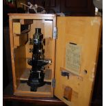 A VINTAGE KREMP, WETZLAR MICROSCOPE NO.2164 IN ORIGINAL BOX