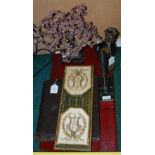 A GROUP OF ITEMS TO INCLUDE A GILT METAL MOUNTED RED LEATHER FOLDING BAIZE-LINED GAMES BOARD,