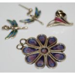 A SILVER AND PURPLE ENAMEL FLOWER HEAD PENDANT BY NORMAN GRANT, EDINBURGH 1975, TOGETHER WITH A PAIR