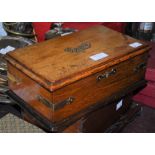 A VINTAGE OAK CIGAR BOX