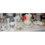 A COLLECTION OF CERAMICS TO INCLUDE FIVE PIECES OF BELLEEK, A ROYAL TARA OVAL-SHAPED BOWL AND