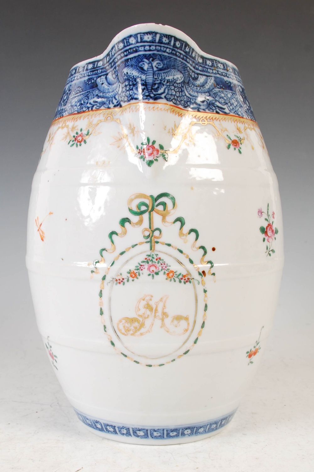 A Chinese porcelain blue and white barrel shaped jug, Qing Dynasty, decorated with ribbon tied - Image 2 of 10