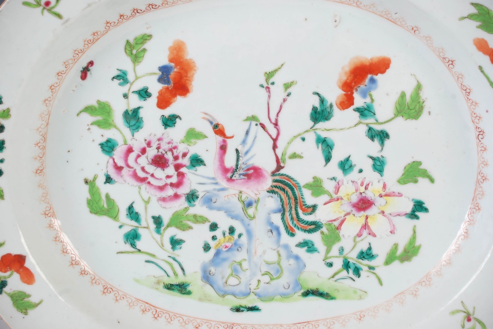 A pair of Chinese porcelain famille rose oval shaped dishes, Qing Dynasty, decorated with peonies - Image 5 of 6