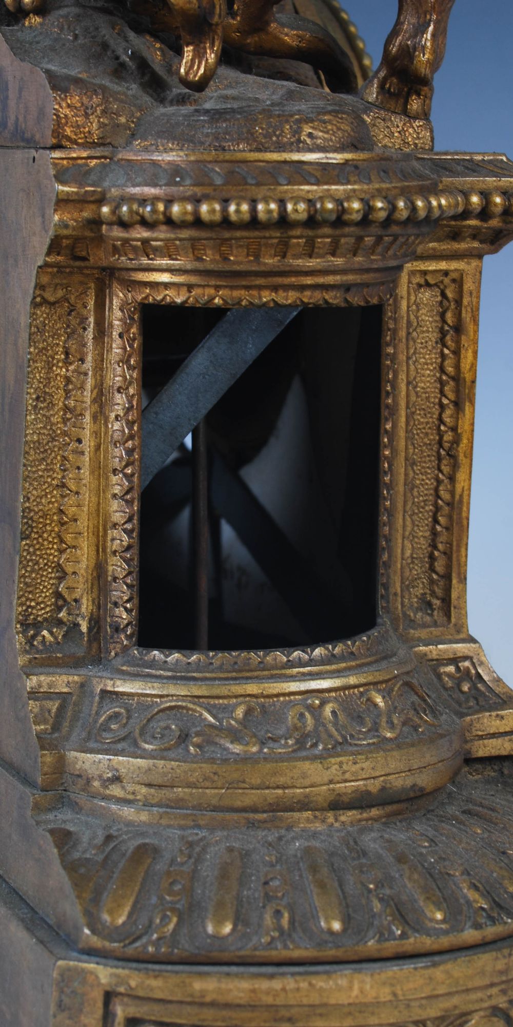A late 19th century French gilt metal and porcelain mounted mantle clock, the circular blue ground - Image 7 of 7