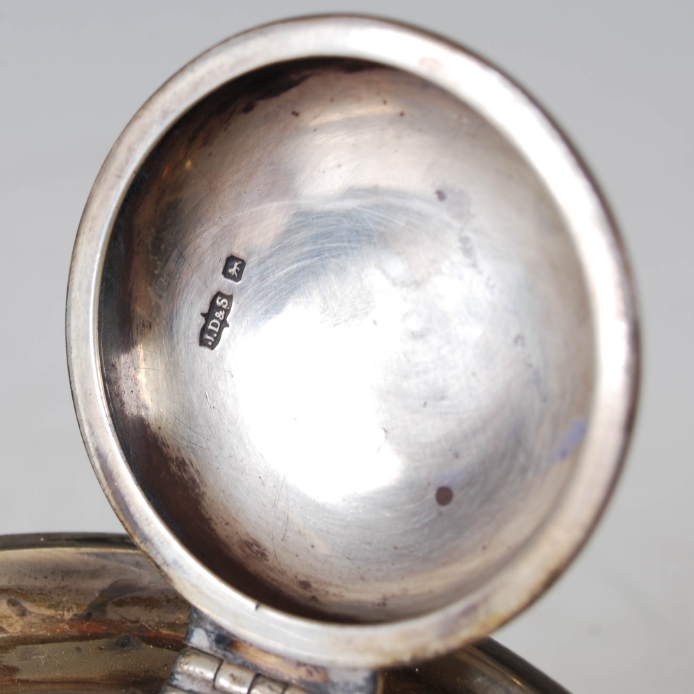 An Edwardian silver inkwell, Sheffield, 1905, makers mark JD&S, of tapered cylindrical form with - Image 5 of 7