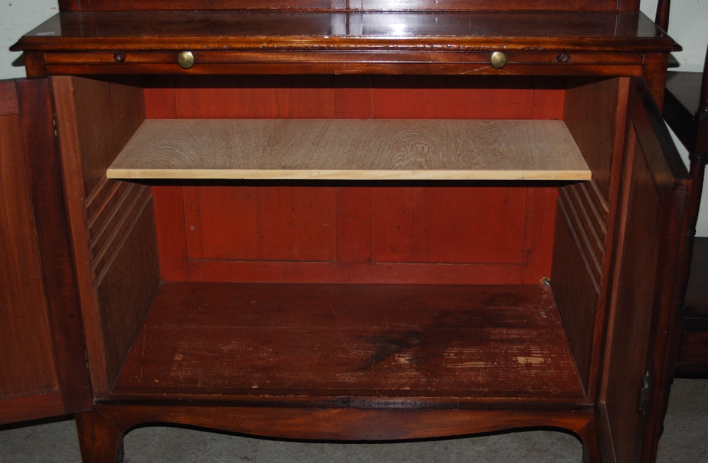 A 19th century mahogany bookcase, the moulded cornice above a pair of astragal glazed cupboard doors - Image 3 of 4