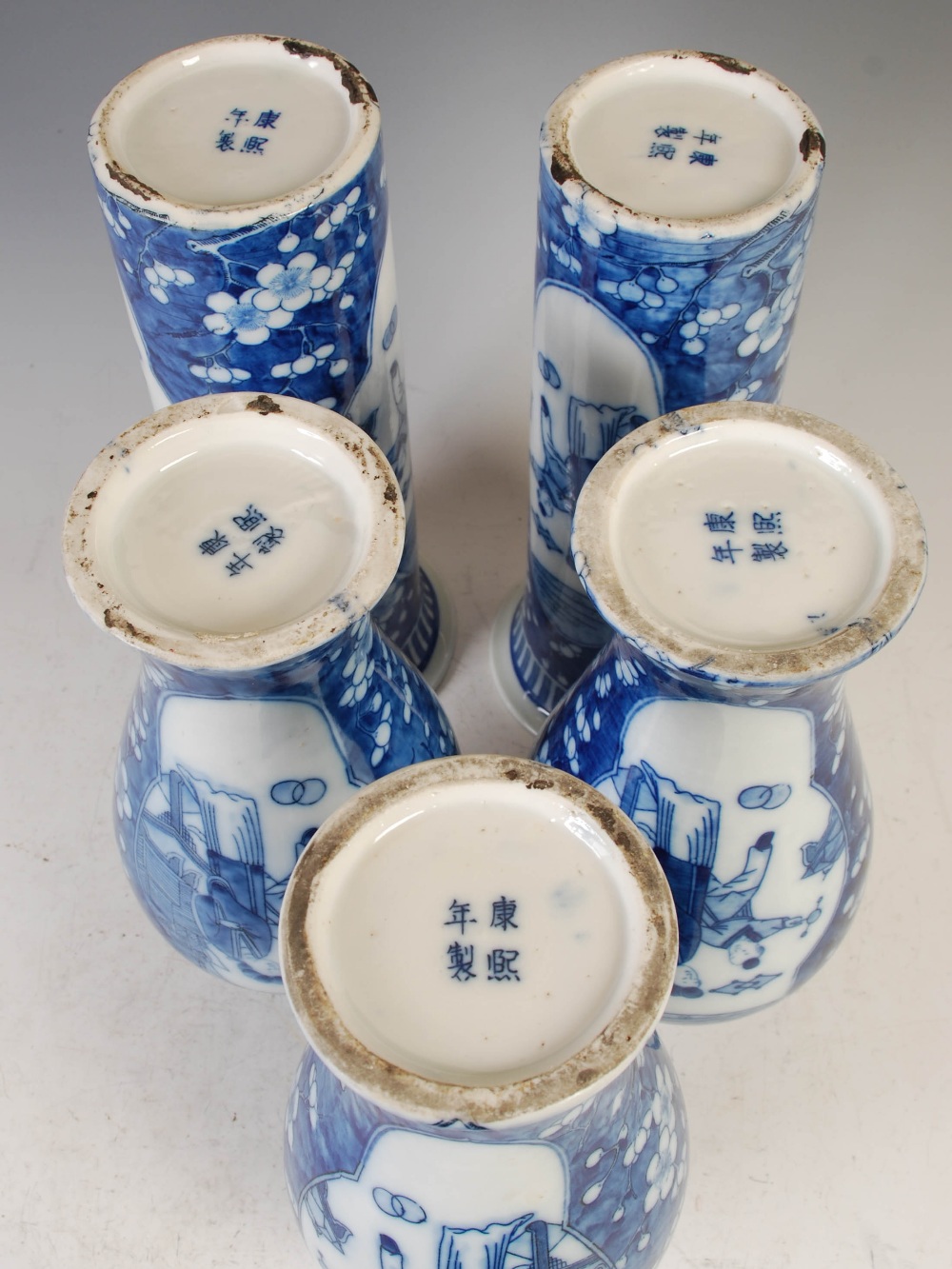 A Chinese porcelain blue and white five piece garniture, 20th century, decorated with oval shaped - Image 5 of 10