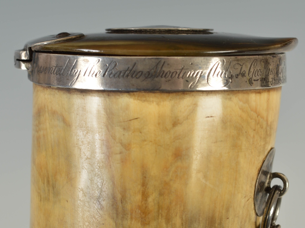 A large early 19th century horn table snuff mull with silver mounts, the collar inscribed 'Presented - Image 3 of 5