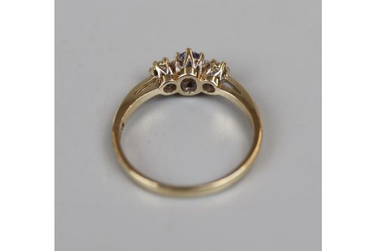 Gold 3 stone diamond & tanzanite ring - Approx. size P - Image 4 of 4