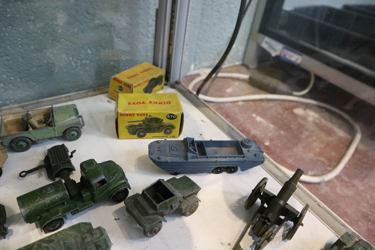 Collection of diecast military vehicles to include Corgi and Dinky - Image 4 of 9