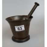 17thC bronze mortar with pestle