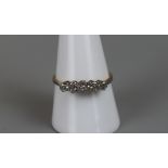 18ct gold 5 stone diamond ring - Size R½