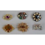 6 Brooches