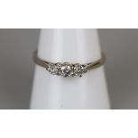 18ct gold 3 stone diamond ring - Size R½