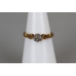 18ct gold illusion set diamond ring - Size J