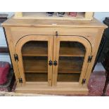 Glazed pine cupboard with black hardware - Approx. size W: 93cm D: 45cm H: 89cm