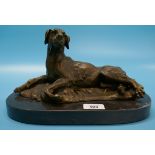 Bronze on marble base - Lay down dog - Approx. length: 32cm