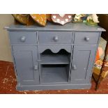 Painted sideboard - Approx size W: 110cm D: 53cm H: 90cm