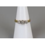 18ct gold 3 stone diamond ring - Size L